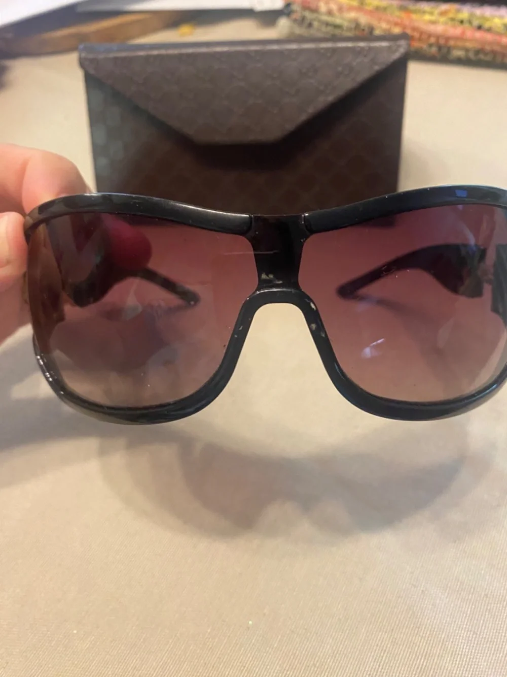 Gucci horse-bit shield sunglasses